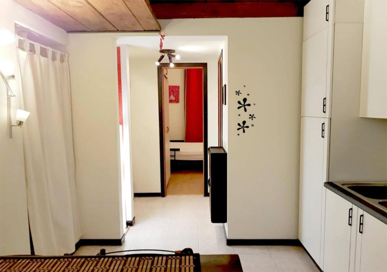 Bnbutler - Navigli Apartment - Vicolo Lavandai Milan Bagian luar foto