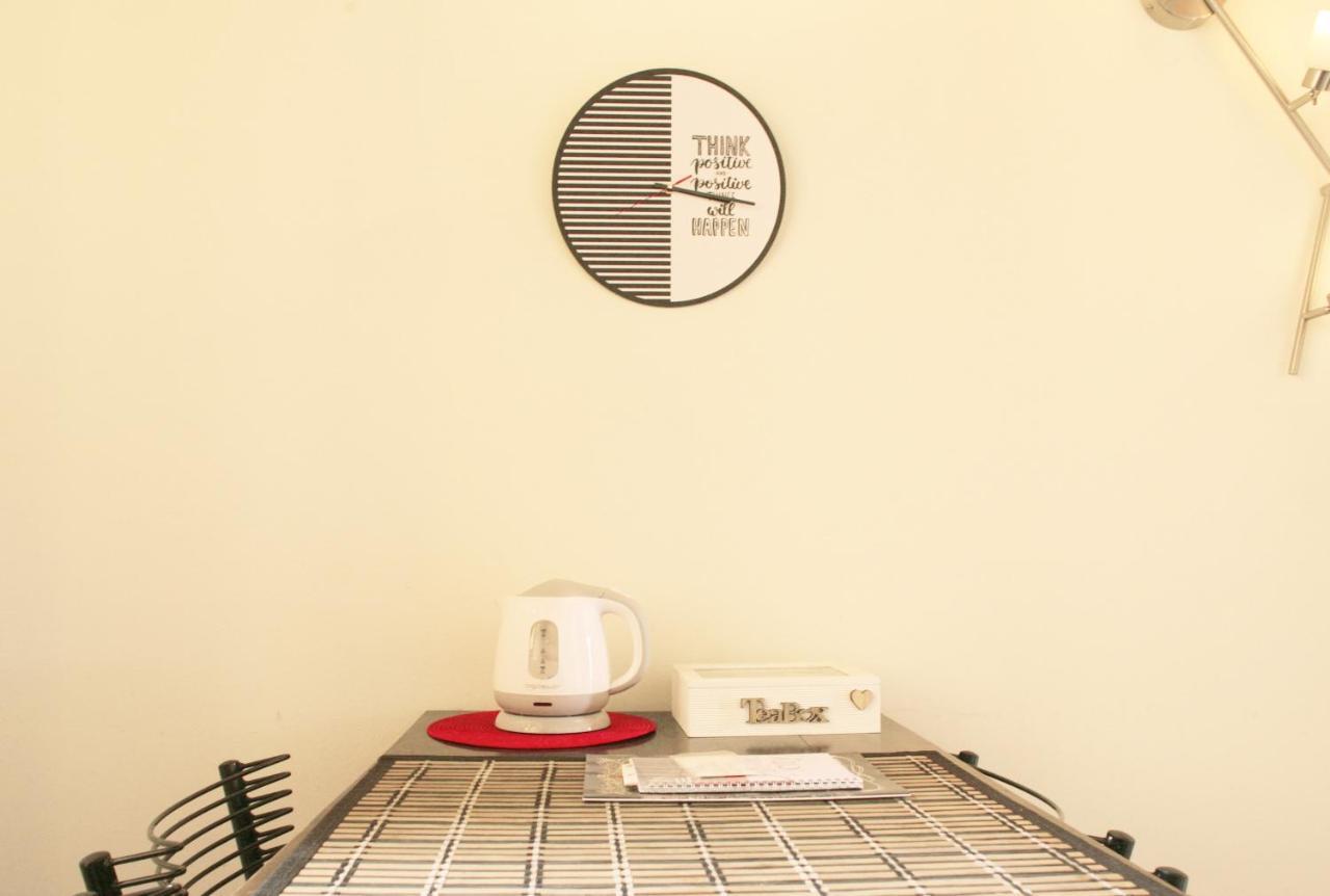 Bnbutler - Navigli Apartment - Vicolo Lavandai Milan Bagian luar foto
